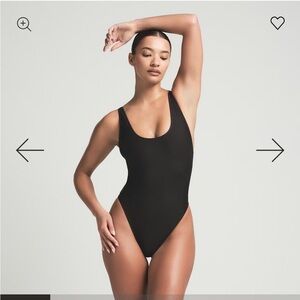 Skims Signature Swim Scoop Neck One Piece